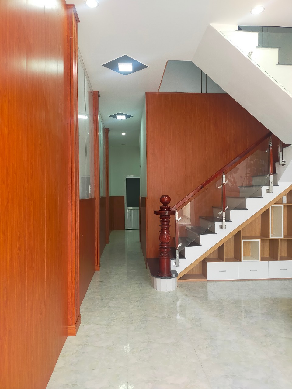 Chính chủ kẹt tiền cần bán gấp nhà Hương lộ 11, Bình Chánh, 81M2, SHR, Giá 1,1T - Ảnh 2