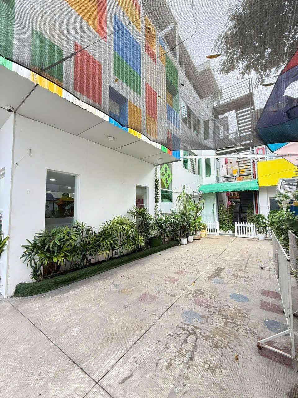 Bán nhà Mặt tiền Cộng Hòa - Tân Kỳ Tân Quý, 865m2 (9/35x40m), 3 Tầng, HĐT 200tr, 240 tỷ - Ảnh 2