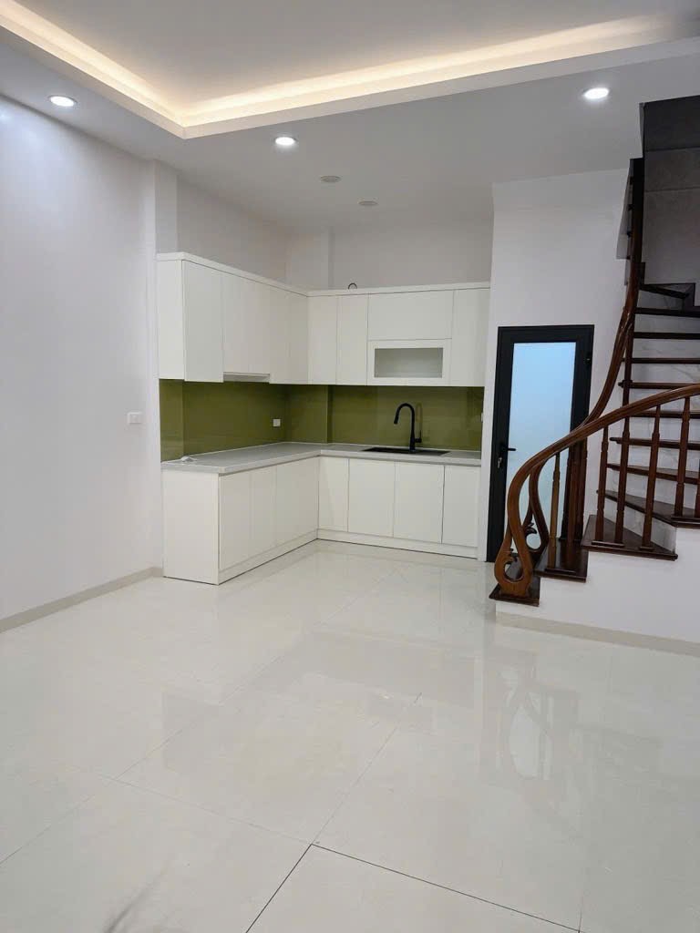 Bán nhà đẹp Đội Cấn, ngõ ô tô, đang cho thuê 20 triệu/tháng - Ảnh 2