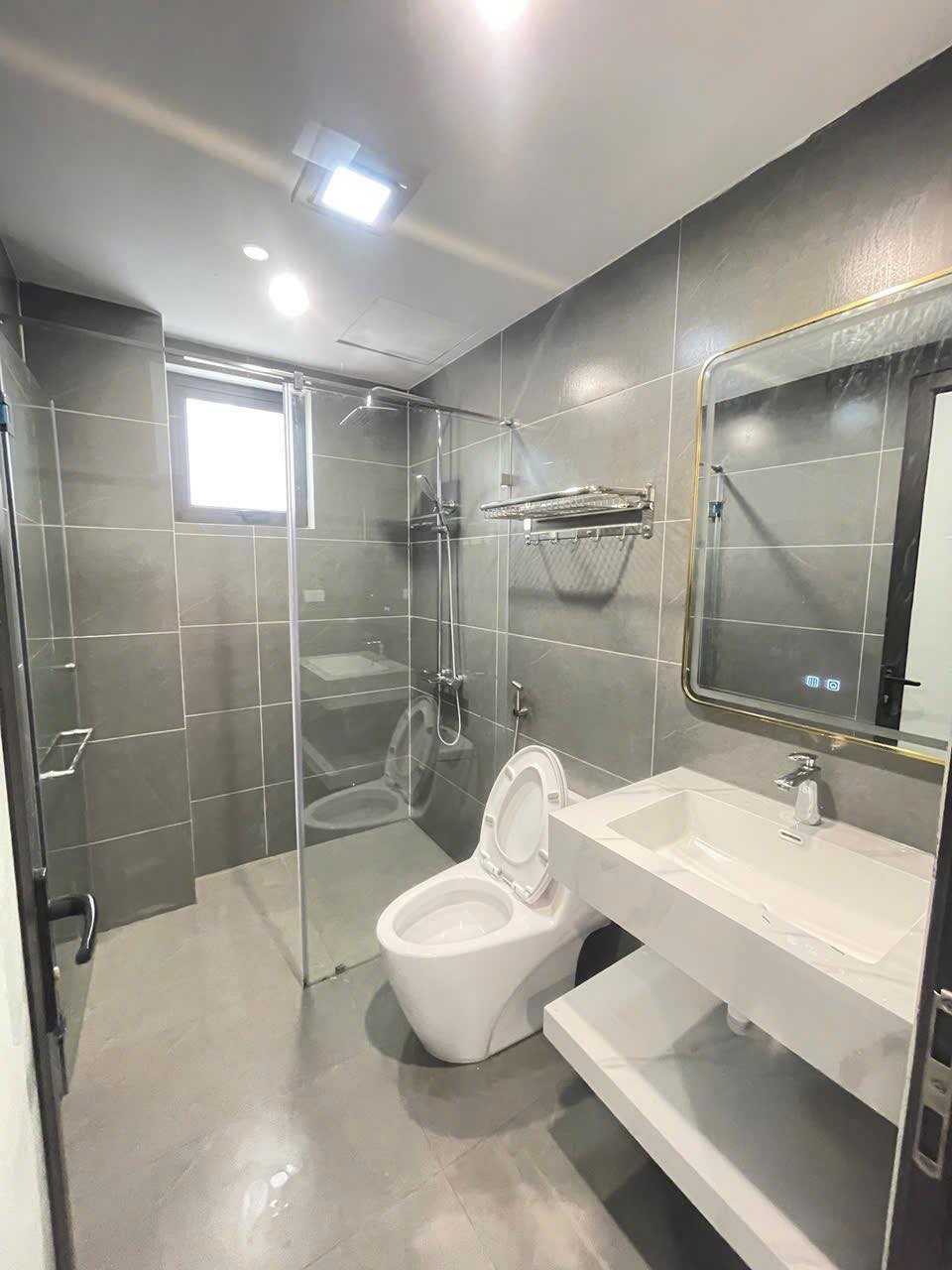 Bán nhà Phố Vọng, 80m2, 5 tầng, mặt tiền 5m, nhỉnh 31 tỷ, gara ô tô, ô chờ thang máy - Ảnh 2