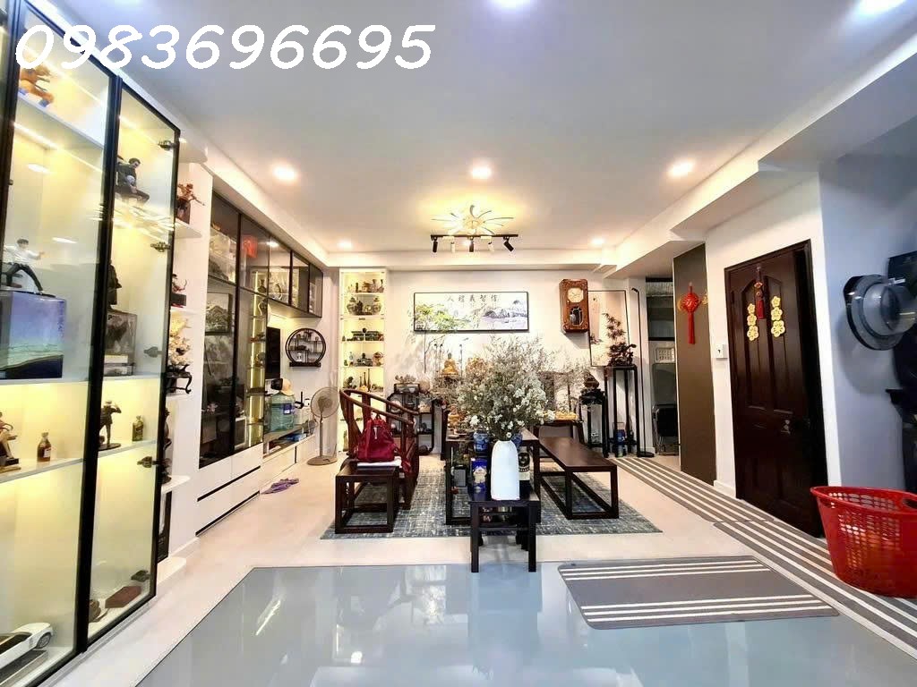 BÁN NHÀ QUẬN 3 – NGANG KHỦNG 6.5M – HẺM 2 XE HƠI TRÁNH – 5 TẦNG – GIÁ CHỈ NHỈNH 8 TỶ - Ảnh 2
