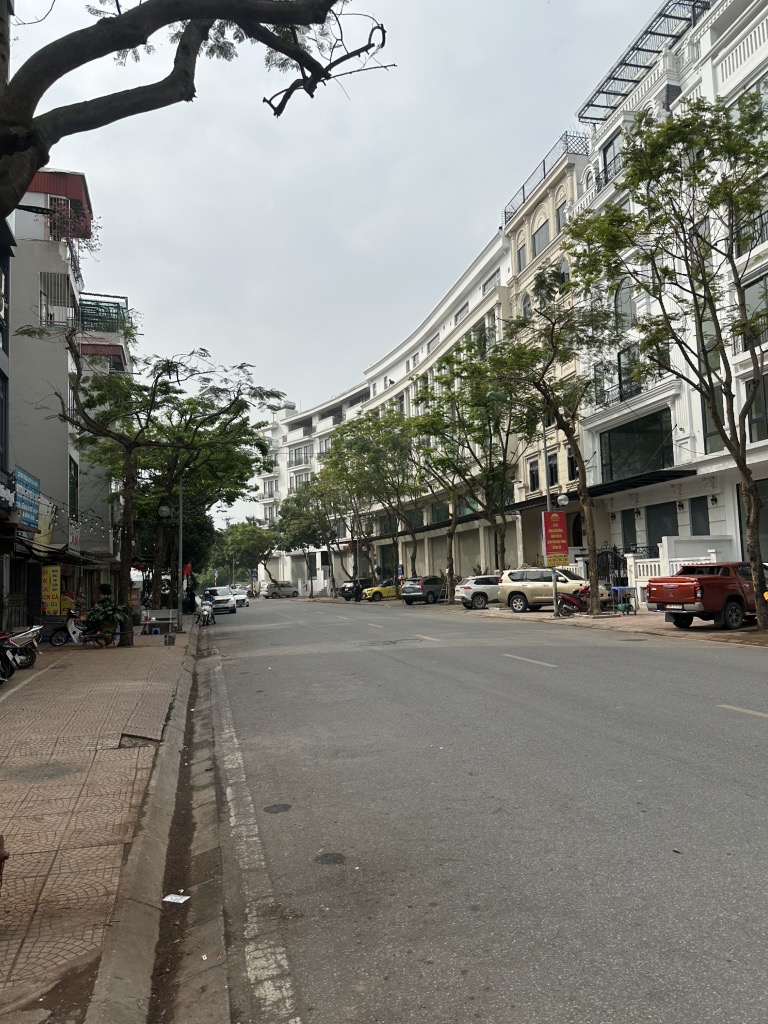 HOÀNG NHƯ TIẾP 25 tỷ 110m Ô TÔ TRÁNH KINH DOANH CHO THUÊ ĐỈNH,LONG BIÊN - Ảnh chính