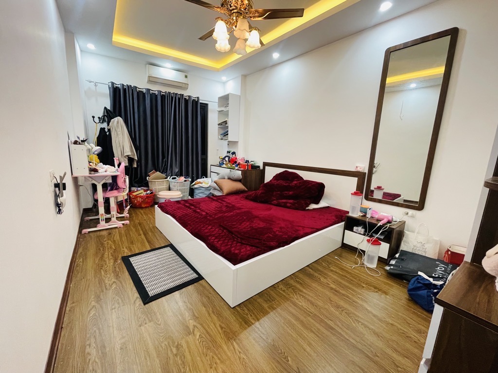 🏠 Nhà Cự Lộc – 33m² – cách Royal vài bước chân – 7.63 tỷ - Ảnh 1