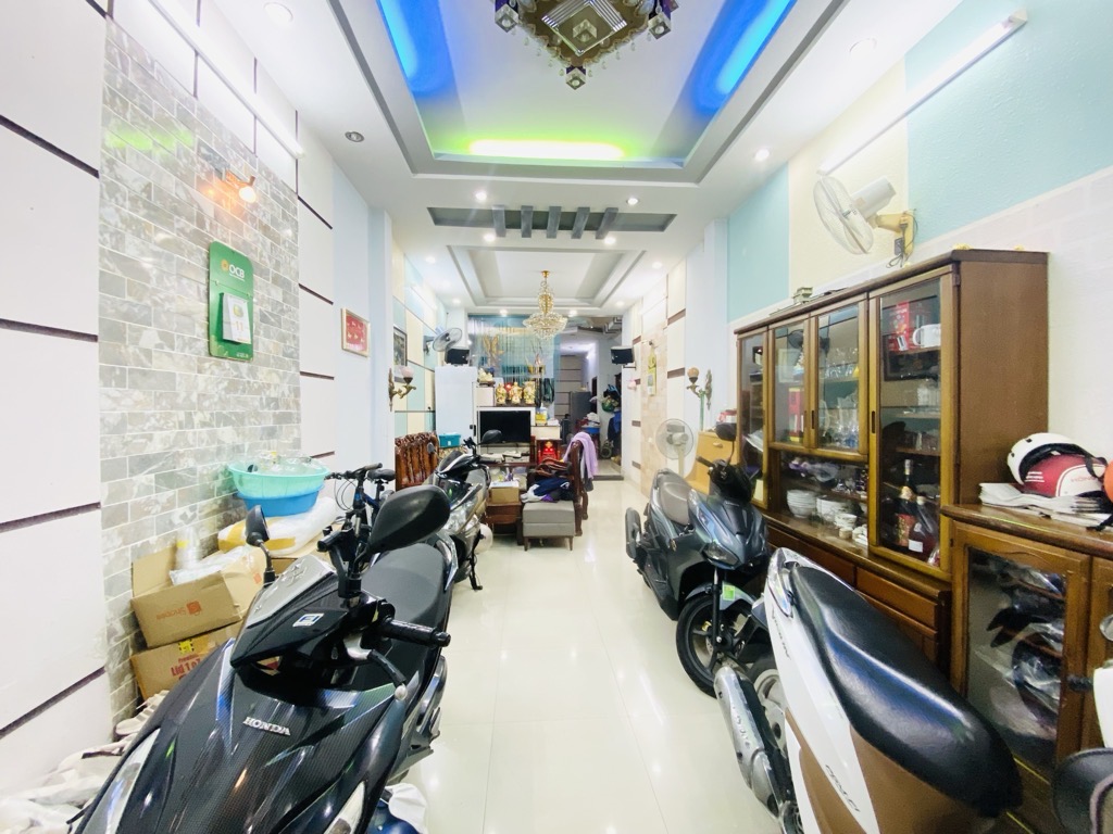 Bán nhà Nguyễn Văn Nghi Gò Vấp – 3 tầng, 4 phòng ngủ, hẻm xe hơi – diện tích 85m², giá 12 tỷ - Ảnh chính