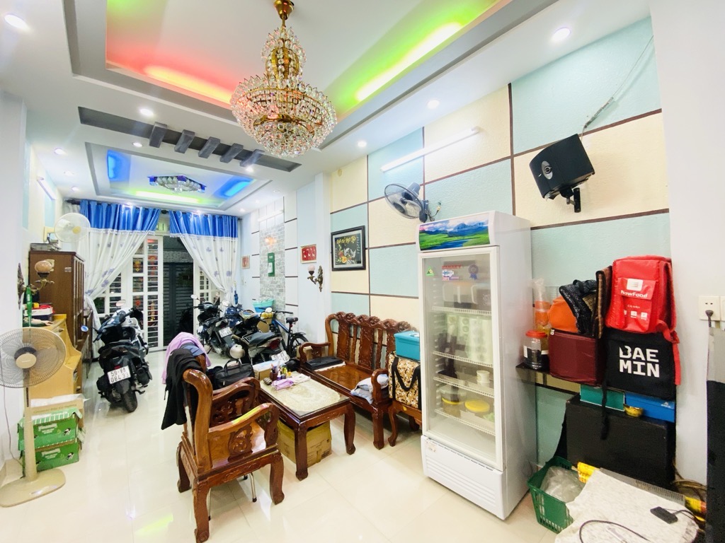 Bán nhà Nguyễn Văn Nghi Gò Vấp – 3 tầng, 4 phòng ngủ, hẻm xe hơi – diện tích 85m², giá 12 tỷ - Ảnh 4
