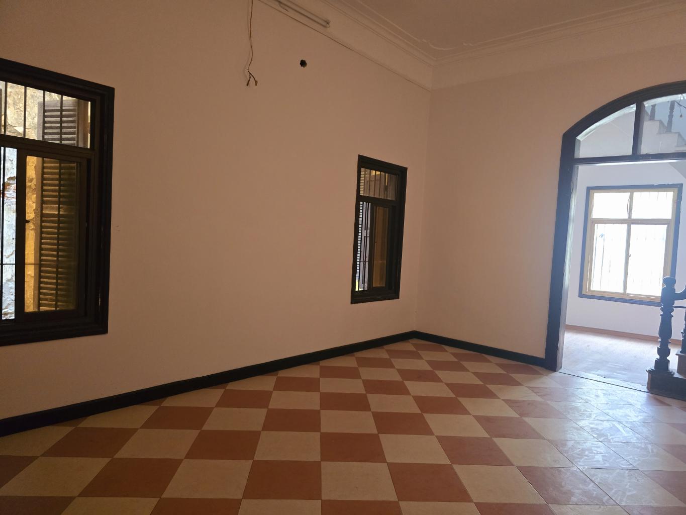 Bán nhà Tây Sơn, Đống Đa, ô tô, lô góc, 47m2, 3 tầng, Mt 4m, chỉ 12.5 tỷ - Ảnh chính