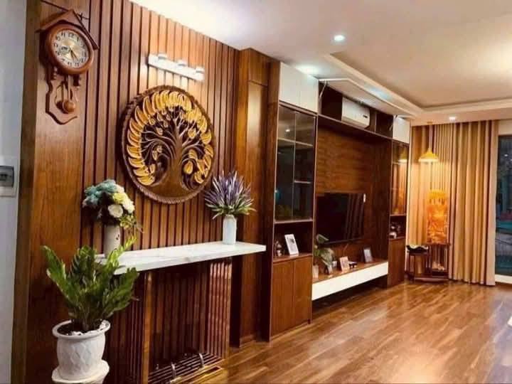 Bán nhà phân lô khu Văn Cao Ba Đình, ô tô vào nhà, 46m MT 4.6m chỉ 16.2 tỷ - Ảnh 1