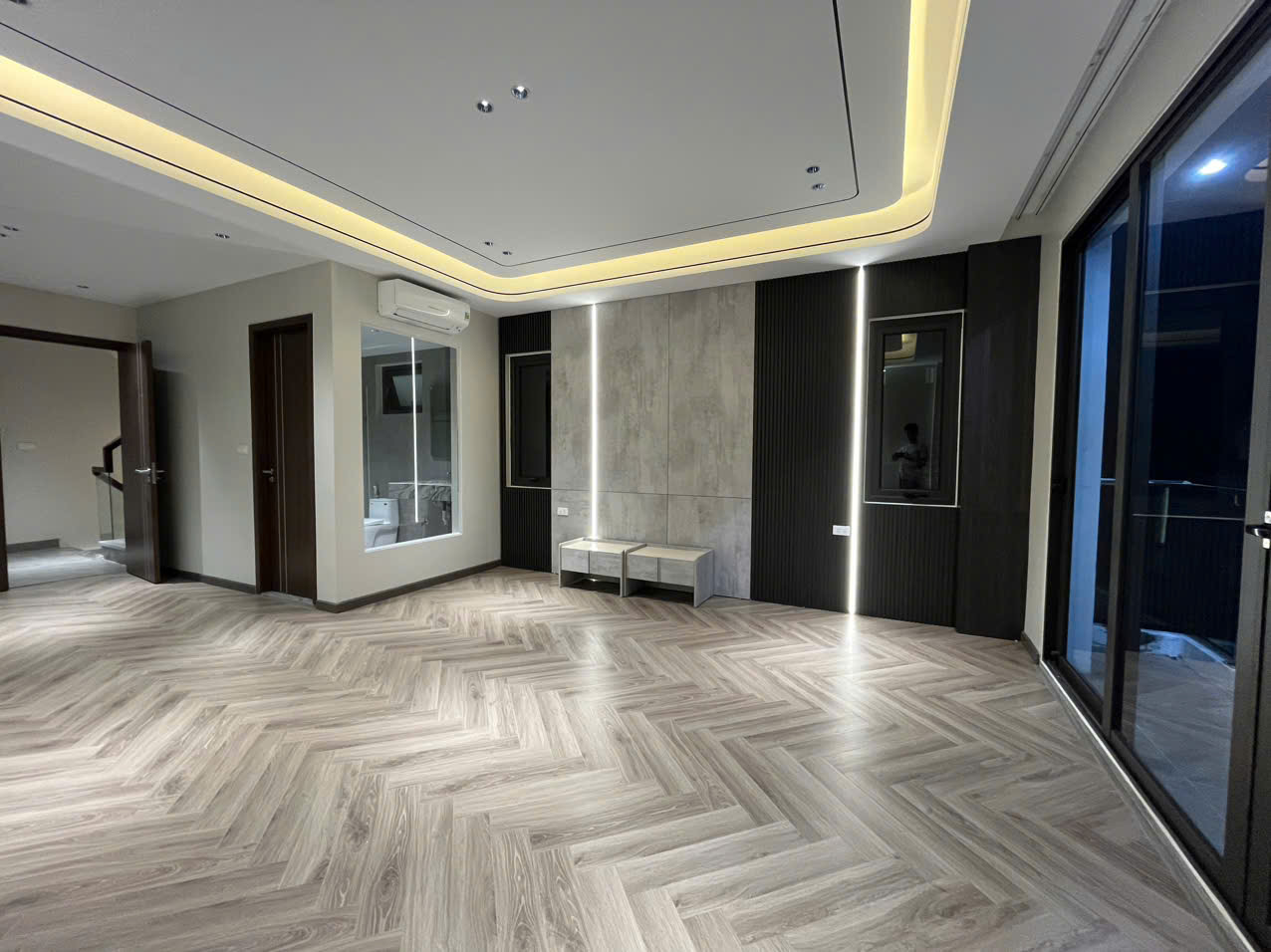 Siêu Phẩm Nhà Thạch Bàn 6T Thang Máy, Gara Ôtô, Full nội thất, 45m, MT 4.5m, hơn 8 tỷ - Ảnh chính