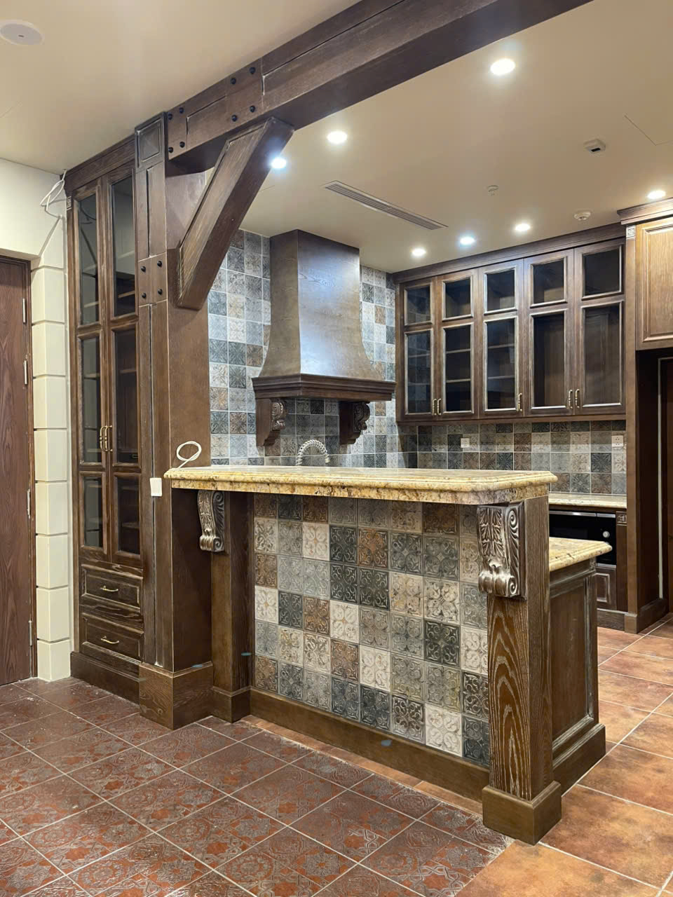 Bán căn 161m2 full NT hoàng gia toà Diamond Residence 25 Lê Văn Lương - Ảnh 3