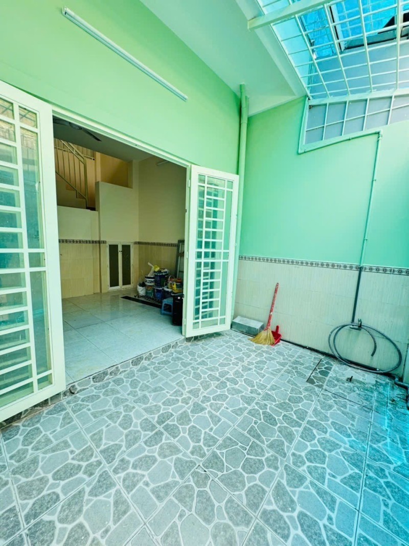 Bán nhà chiều ngang 9m, DT 107m2 - hẻm xe hơi 5m Đ. Âu Cơ, Tân Phú - Ảnh 1