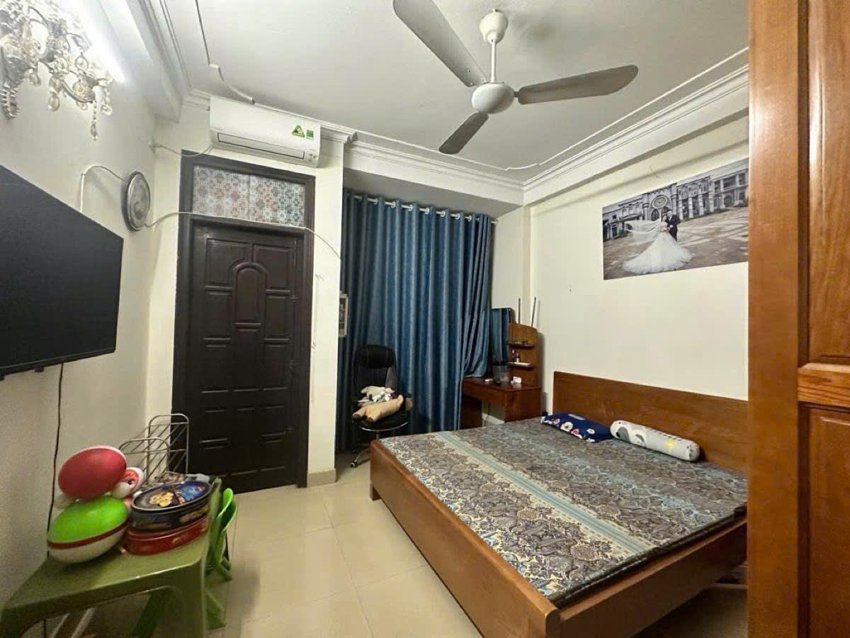 BÁN NHÀ ĐẸP PHỐ LÂM DU – BỒ ĐỀ – LONG BIÊN, DIỆN TÍCH 47M², 4 TẦNG, GIÁ 10.5 TỶ – SÂN RỘNG, ĐỖ 2 Ô - Ảnh chính