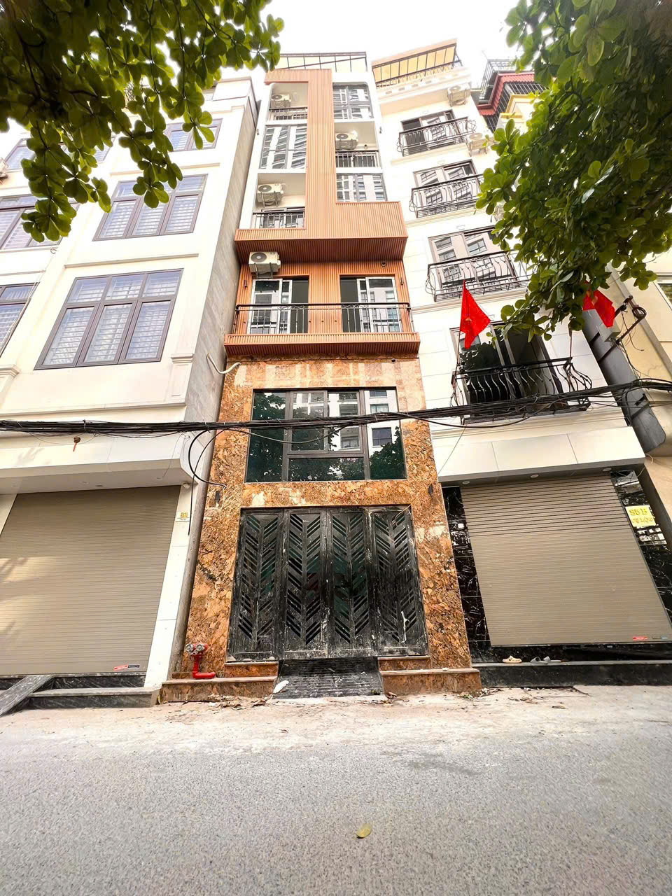 Bán tòa CCMN phố Giải Phóng, ô tô, 50m, 6T thang máy, 12.9 tỷ - Ảnh 1