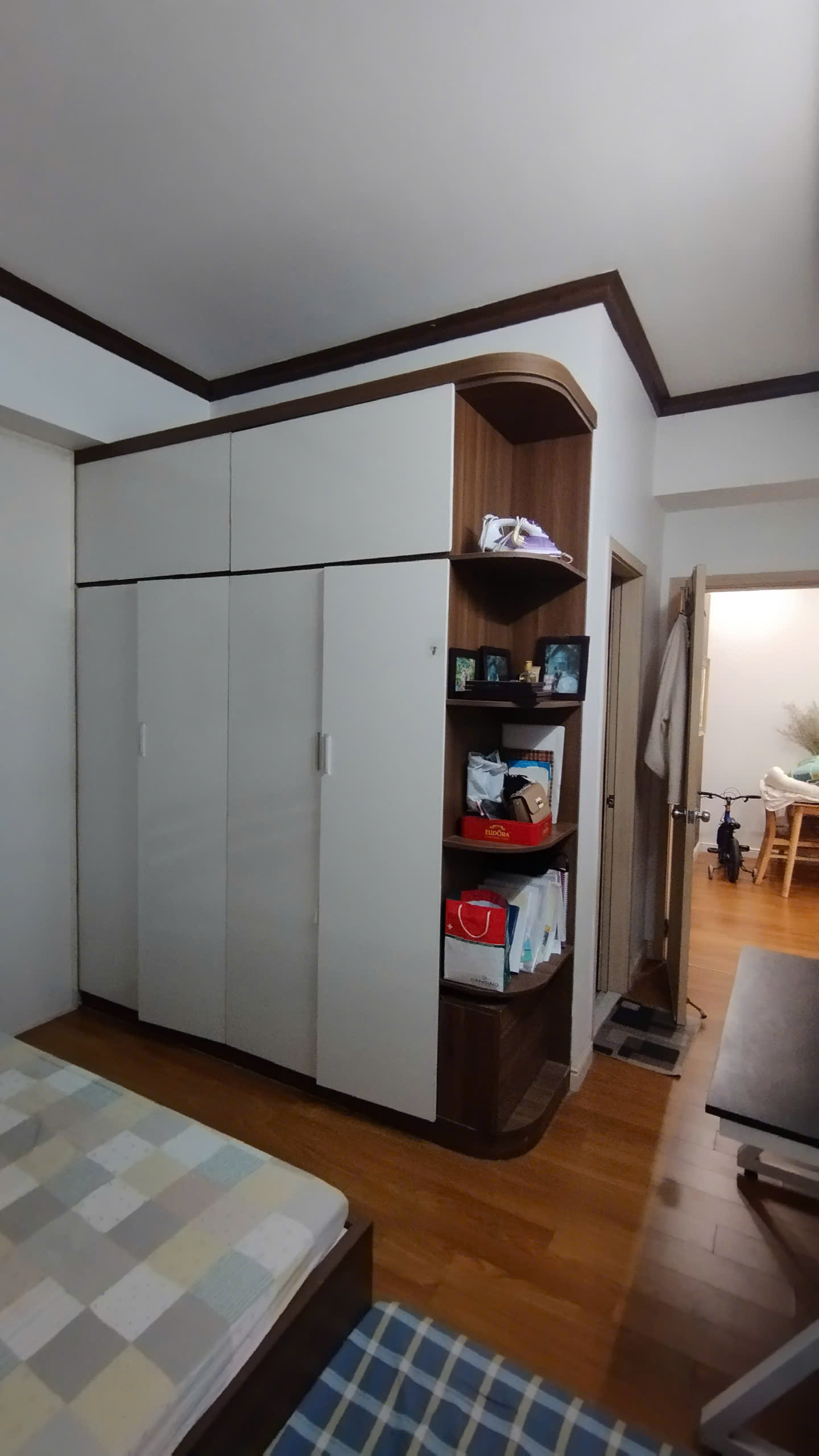 Bán gấp căn hộ ở tầng 6, 65m2, bc hướng Nam- KDT Thanh Hà - Ảnh chính