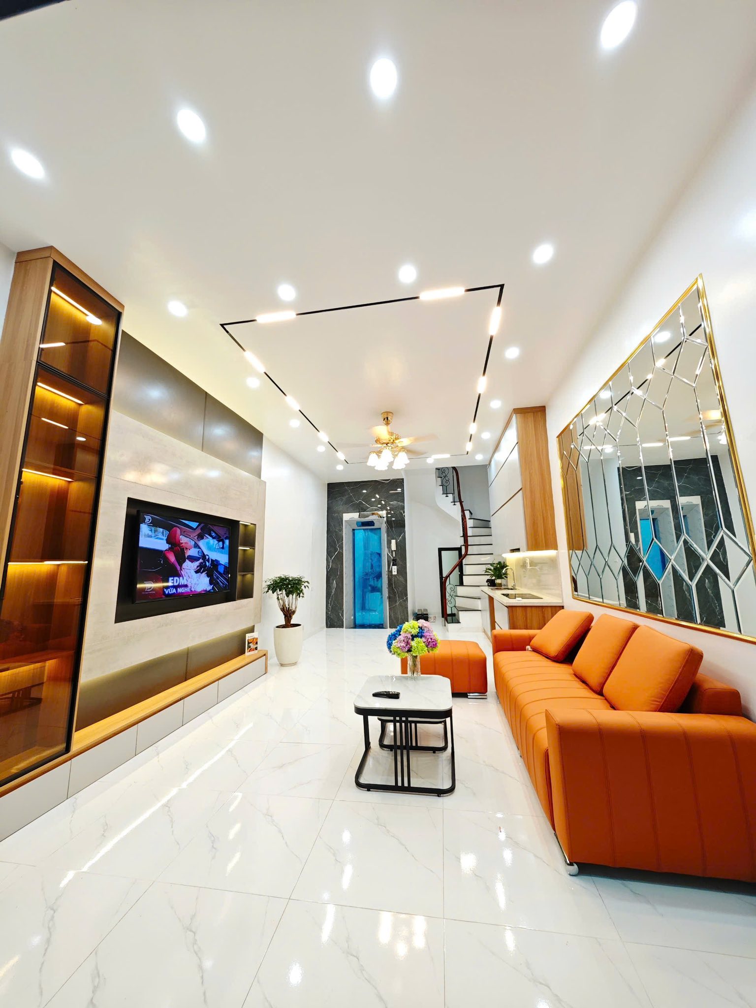 BÁN NHÀ TRẦN KHÁT CHÂN - KINH DOANH - THANG MÁY - MẶT NGÕ - 50M²  - 5M MT - 10.8 TỶ - Ảnh 2