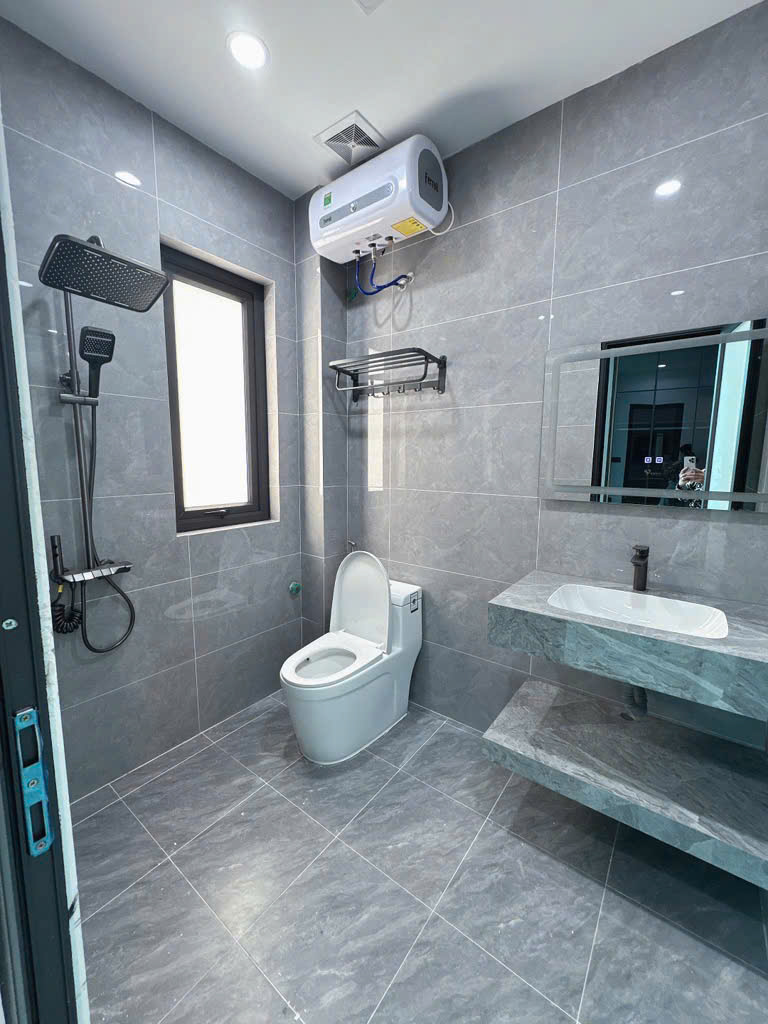 NHÀ ĐẸP - GIÁ TỐT - Bán Nhà Mặt Tiền Kinh Doanh TRUNG TÂM PHƯỜNG NGỌC THUỴ, QUẬN LONG BIÊN, HÀ NỘI - Ảnh 3