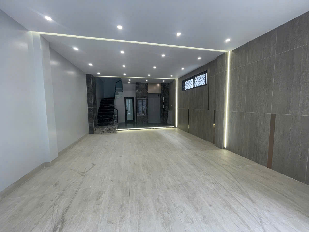 NHÀ ĐẸP - GIÁ TỐT - Bán Nhà Mặt Tiền Kinh Doanh TRUNG TÂM PHƯỜNG NGỌC THUỴ, QUẬN LONG BIÊN, HÀ NỘI - Ảnh 4
