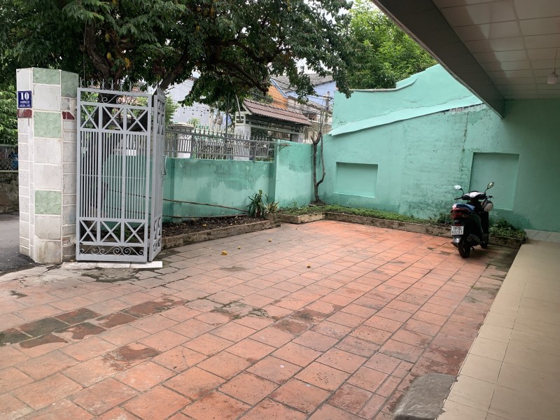 Bán nhà Biệt thự cổ 2 tầng, 236m², 3PN, Q.2, 17.9 tỷ, sổ hồng - Ảnh 1