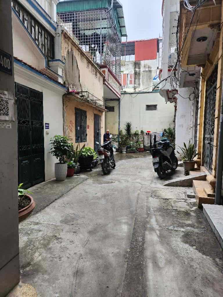 Bán Nhà 57m² Khương Đình – Phân Lô – Mặt Tiền 4.8m – Cách MP 10m – Sổ Đỏ Chính Chủ - Ảnh 2