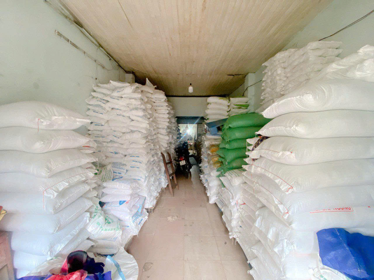 Bán nhà Mặt tiền Thoại Ngọc Hầu - gần Thạch Lam, DT: 4x28m, 2 tầng, 4 PN, 10.99 tỷ. - Ảnh 3