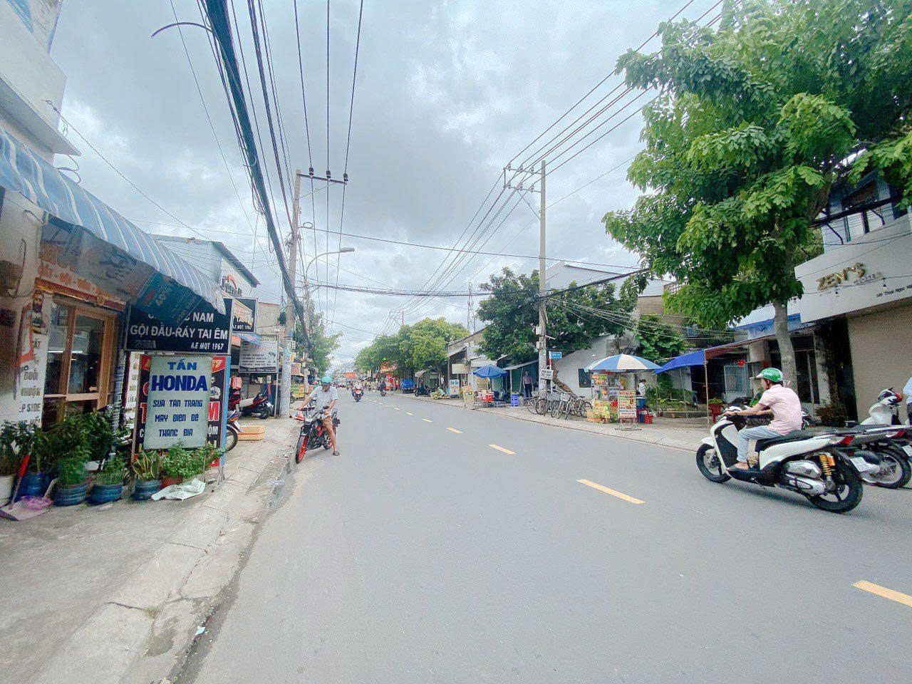 Bán nhà Mặt tiền Thoại Ngọc Hầu - gần Thạch Lam, DT: 4x28m, 2 tầng, 4 PN, 10.99 tỷ. - Ảnh 2
