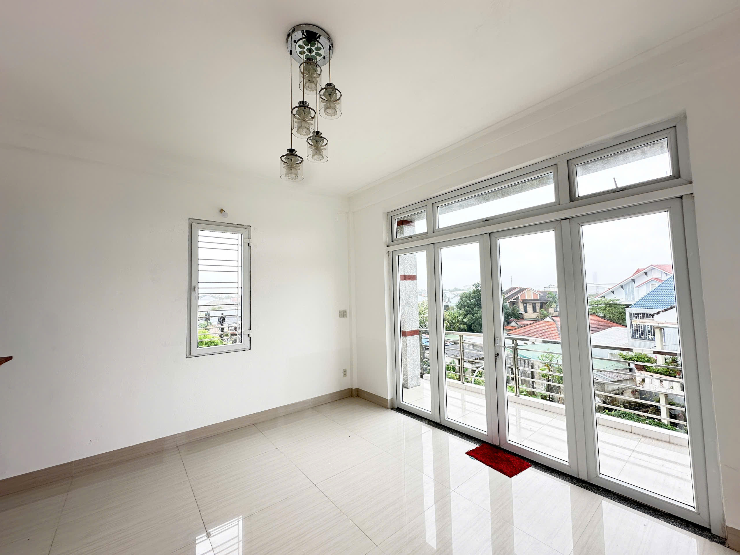 🏠 CHO THUÊ NHÀ 3 TẦNG MẶT TIỀN ĐƯỜNG DIỆU QUANG – SÁT PHẠM VĂN ĐỒNG - TP HUẾ - Ảnh 1