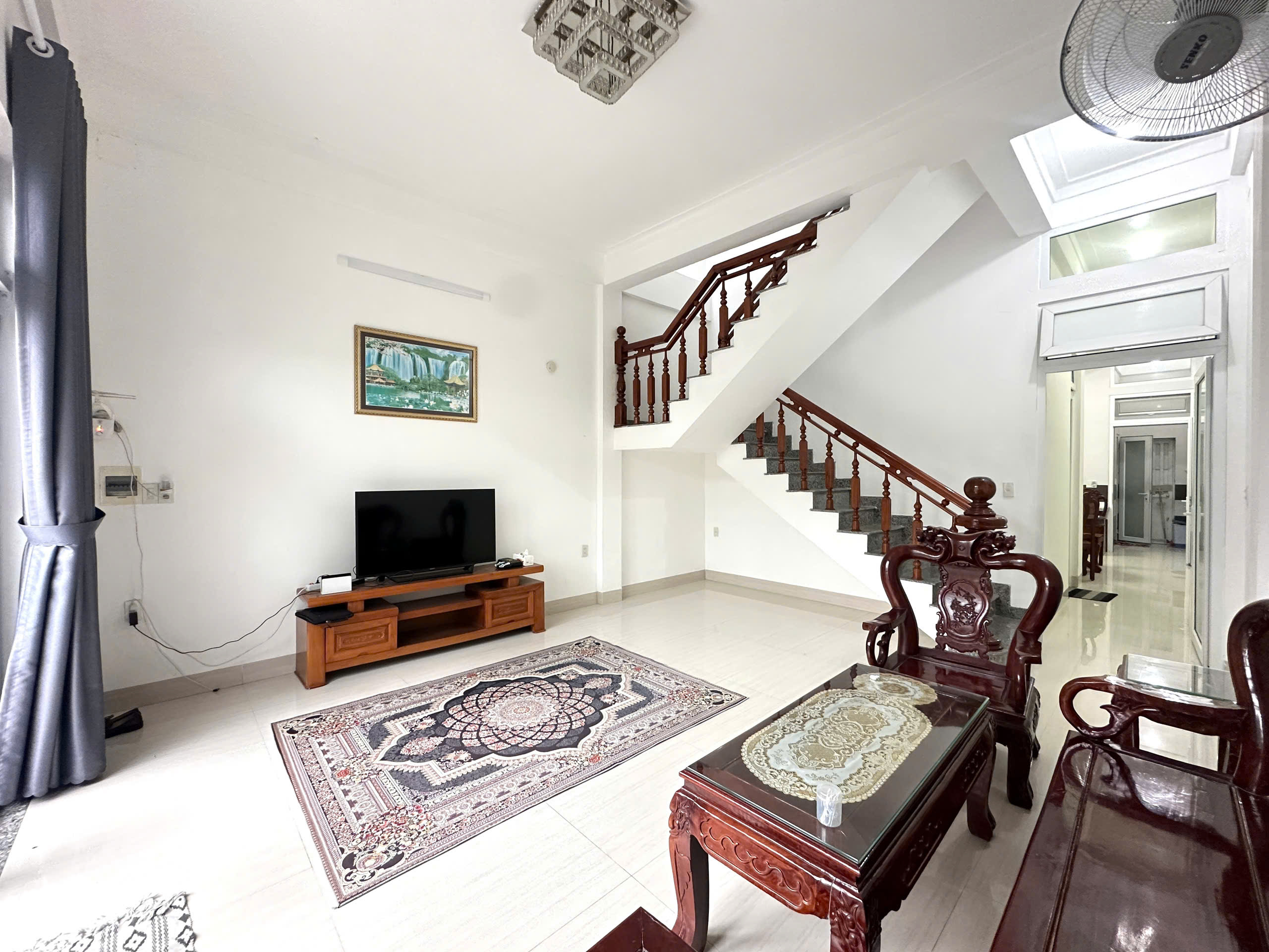 🏠 CHO THUÊ NHÀ 3 TẦNG MẶT TIỀN ĐƯỜNG DIỆU QUANG – SÁT PHẠM VĂN ĐỒNG - TP HUẾ - Ảnh 2
