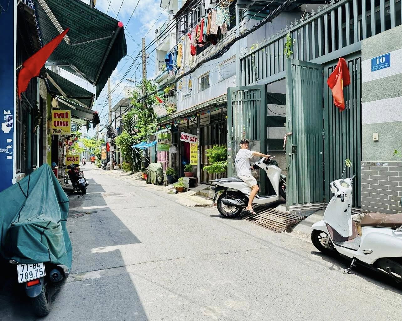 GIÁP TÂN PHÚ - MẶT TIỀN MỚI TINH - NGÃ 4 GÒ XOÀI - 2 LẦU - CHỈ HƠN 4 TỶ - Ảnh 1