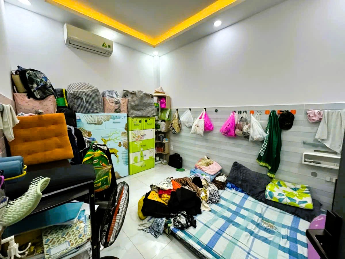 Bán nhà 2 tầng mới đẹp đường số 11 Linh Xuân, sân ô tô, 3pn - Ảnh 2