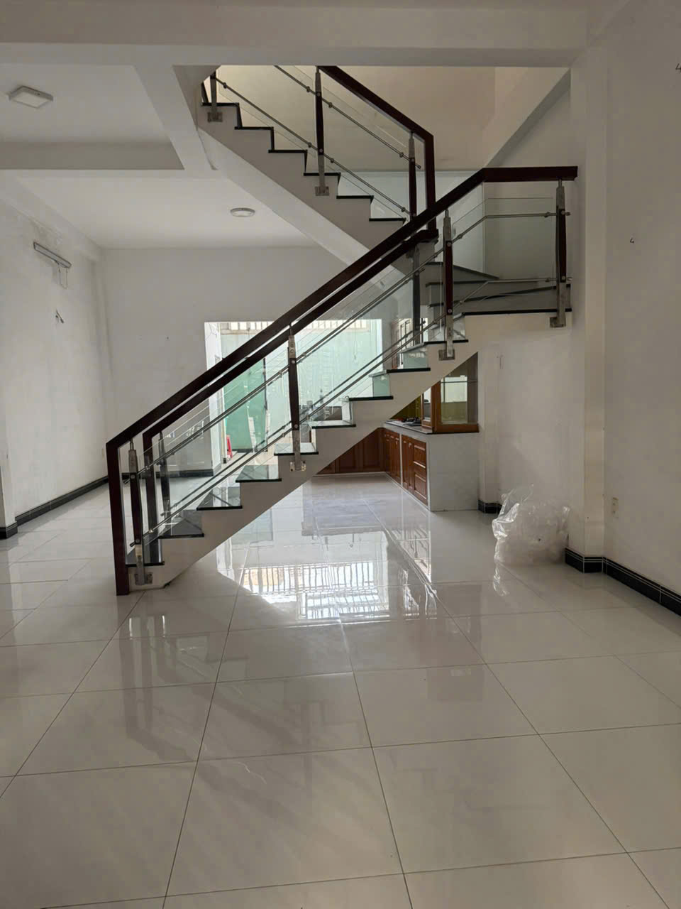 NHÀ 5X21M, ĐẶC BIỆT HẺM 8M TRƯỚC SAU, SÂN XE HƠI, THẠNH LỘC 41 - Ảnh 2