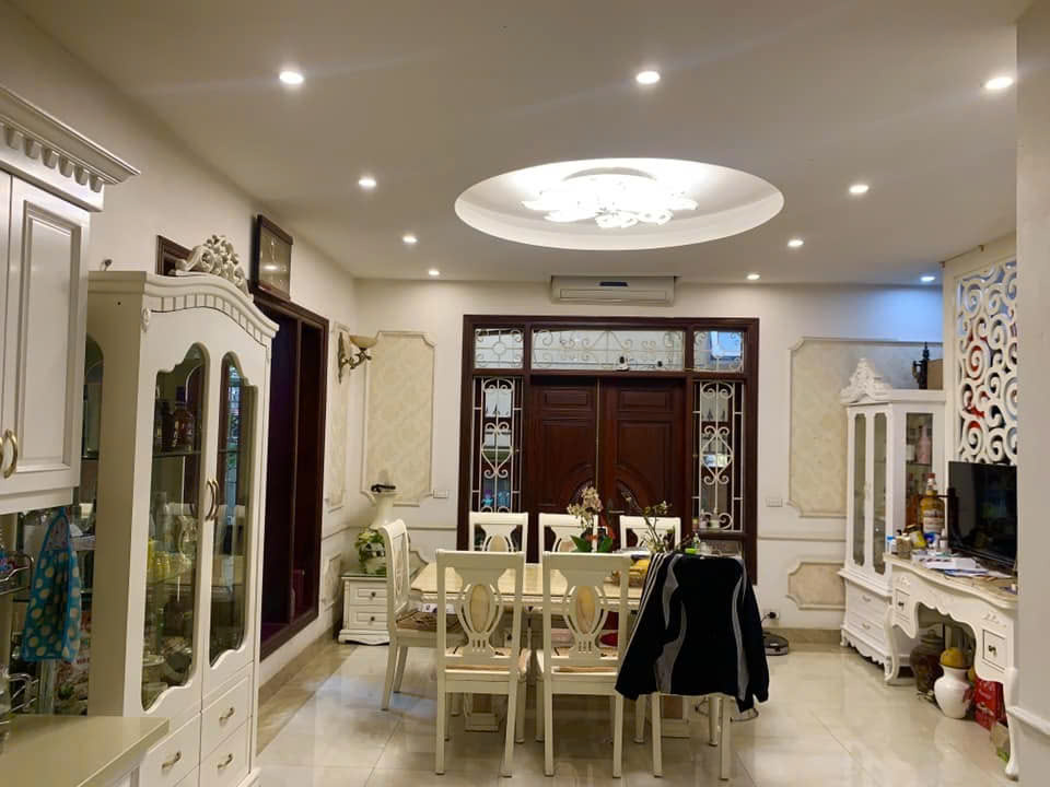 BÁN BIỆT THỰ LÁNG HẠ, ĐỐNG ĐA - 135M² - MT 10M - VỈA HÈ Ô TÔ TRÁNH - KINH DOANH- GIÁ 50 TỶ - Ảnh 1