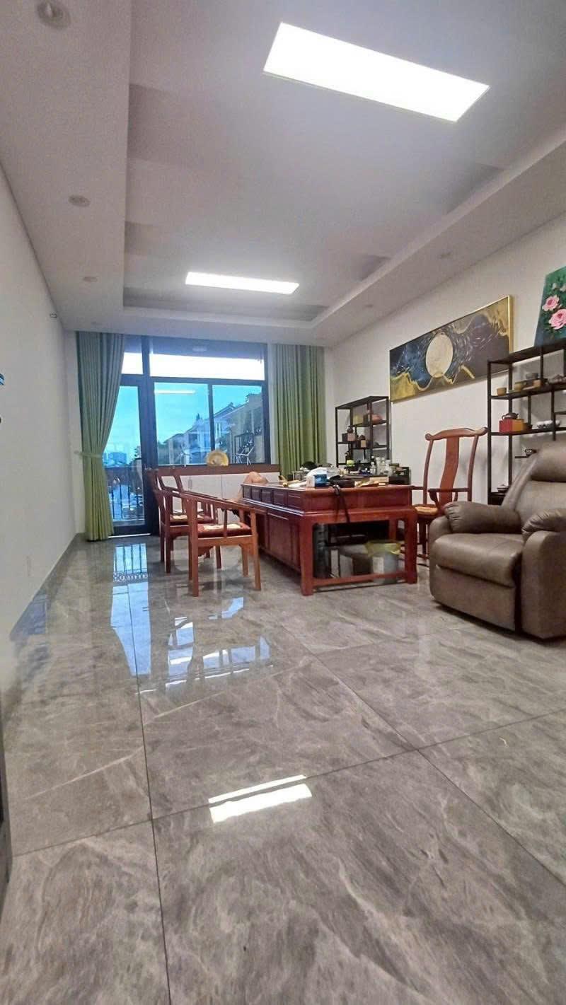MẶT TIỀN ĐƯỜNG KHU VIP - AN PHÚ - QUẬN 2 - 80M2 VUÔNG A4 - 5 TẦNG CÓ HẦM - GIÁ CHỈ 20.xx ty - Ảnh 2