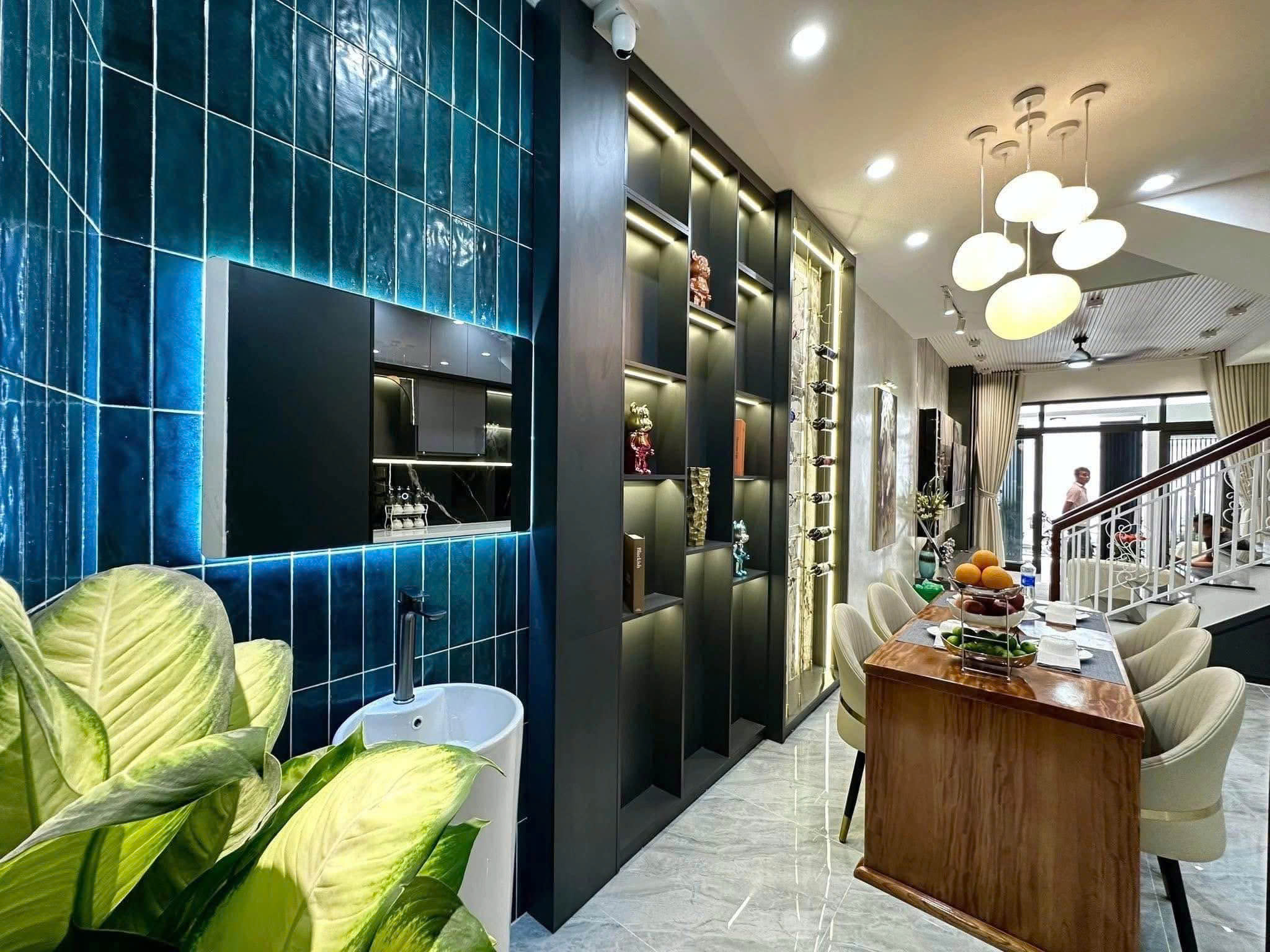 Nếu bạn muốn mỗi ngày nhẹ như tuổi thơ, chọn ngay nhà 3 mặt tiền này, chill như resort giữa Q10 - Ảnh 1