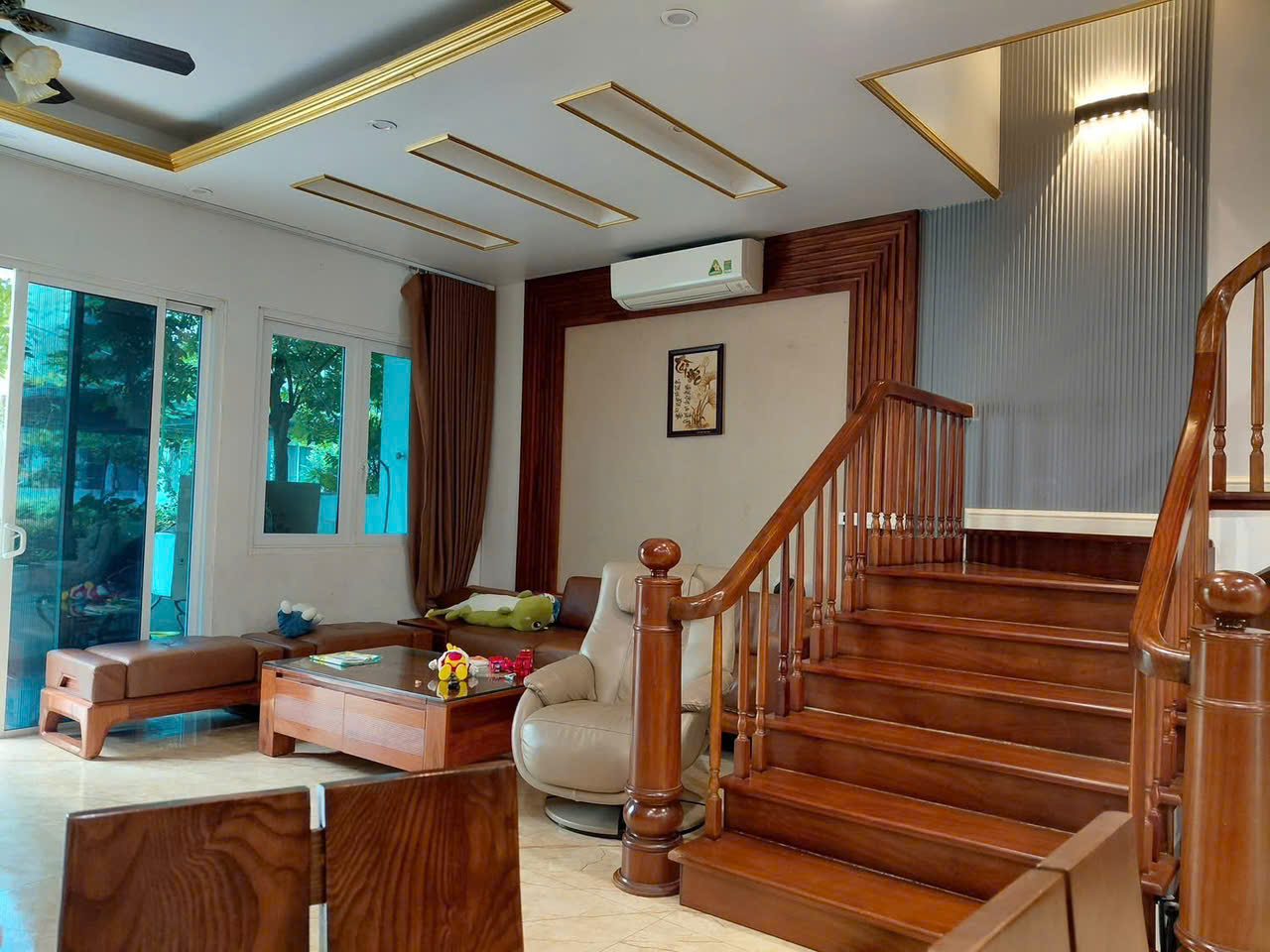 Mua đất tặng Biệt thự nhà vườn, Hoàng Văn Thái, Thanh Xuân. 160m2, mt 8,5m, giá chỉ 40 tỷ. - Ảnh 1