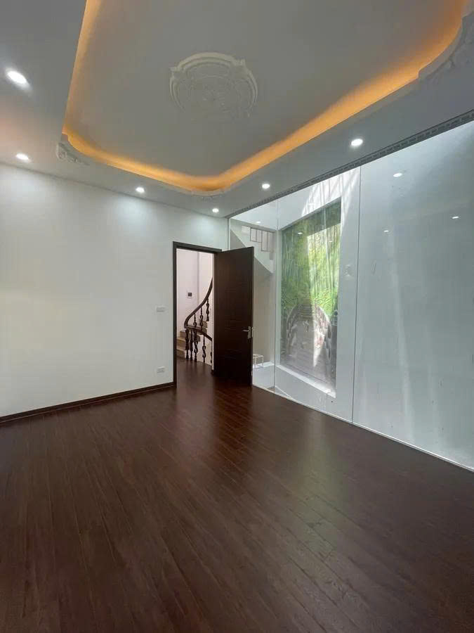 💢 SIÊU PHẨM PHÂN LÔ QUÂN ĐỘI – NGÃ TƯ SỞ -  LÔ GÓC 3 THOÁNG – Ô TÔ ĐỖ CỬA – 65M² – 4 TẦNG – GIÁ 11 - Ảnh 1