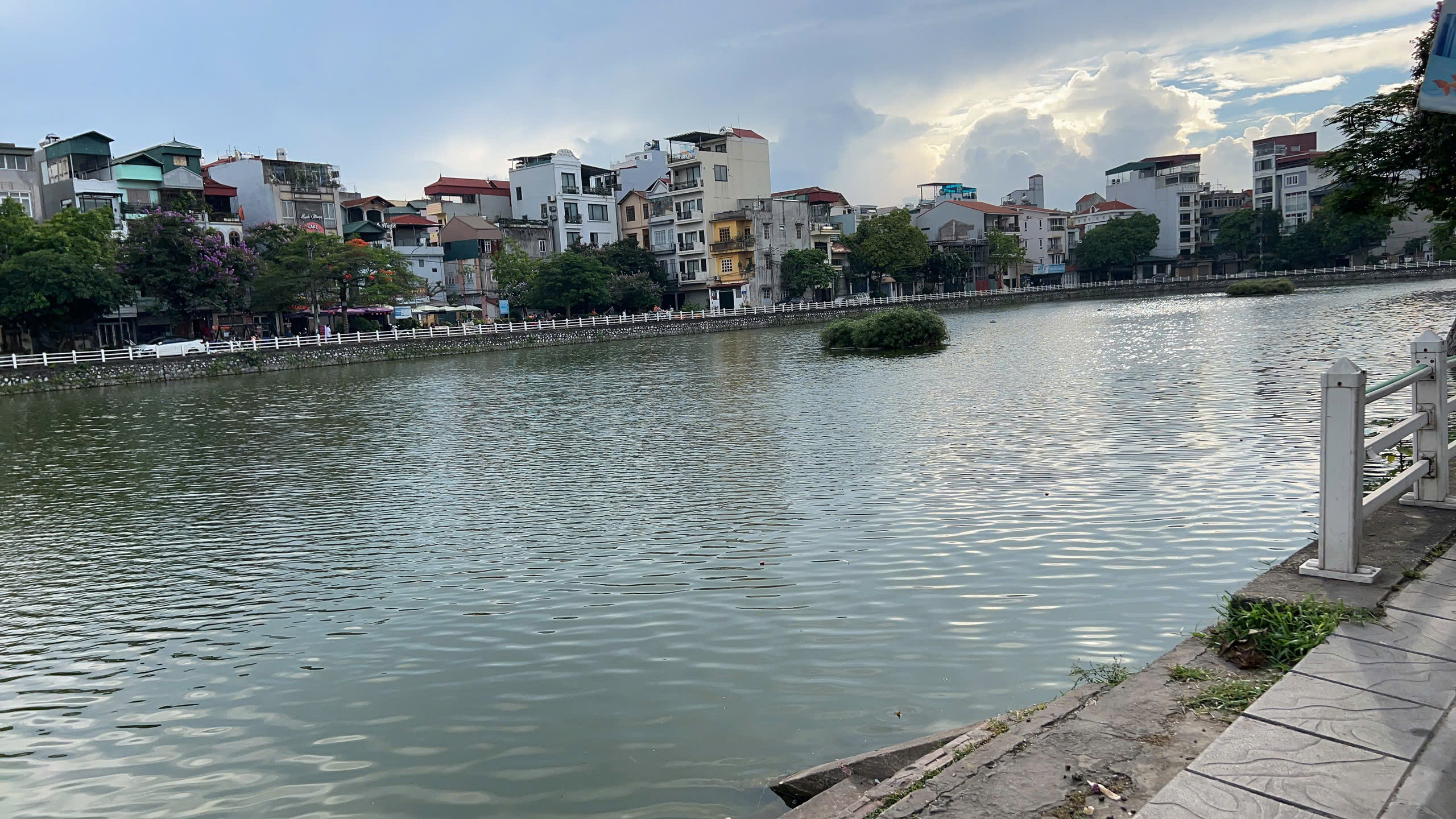 NHÀ MẶT PHỐ BỒ ĐỀ 100M, 7T, MT7M, VIEW HỒ, 3 THOÁNG, THANG MÁY, DÒNG TIỀN 150 TRIỆU/THÁNG. - Ảnh 1