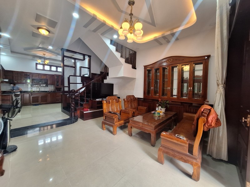 Bán nhà 60m², 4PN, 4WC, 7.35  tỷ, Q.9, Đỗ Xuân Hợp - Ảnh 1