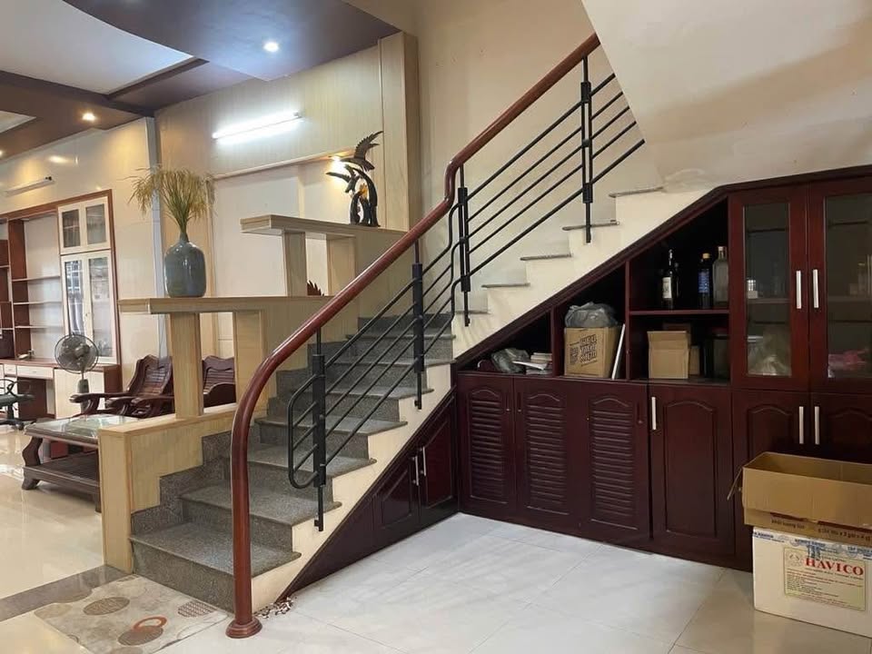 Bán gấp Nhà Nguyễn Thượng Hiền . P.5 . PN - đường 8m- 90m2 ( 4.2 X17 m ) nở hậu - 3 tầng - BTCT - - Ảnh 1