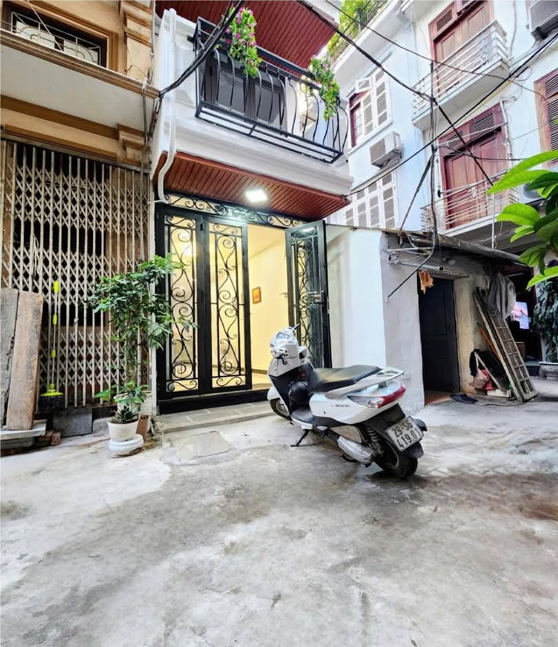 Nhà ngõ phố HÀNG CHUỐI_hn...nơi hiếm bán,,,vùng lõi đậm nét thủ đô,nếp sống Hà thành...5 tầng 18m2+5 - Ảnh 2