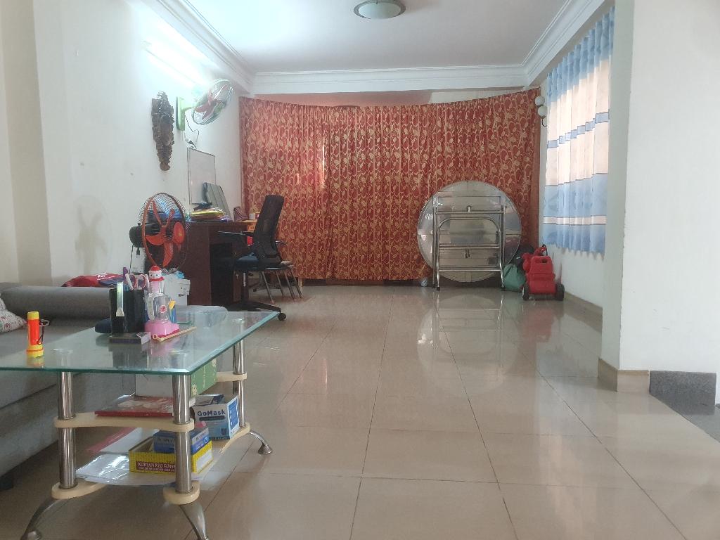 NHÀ BÁN - VỊ TRÍ ĐẮC ĐỊA - GIÁP NGÃ 6 PHẠM VĂN ĐỒNG & CV GIA ĐỊNH -HXH - 90 M² - 3 TẦNG CHỈ HƠN 9 TỶ - Ảnh 3