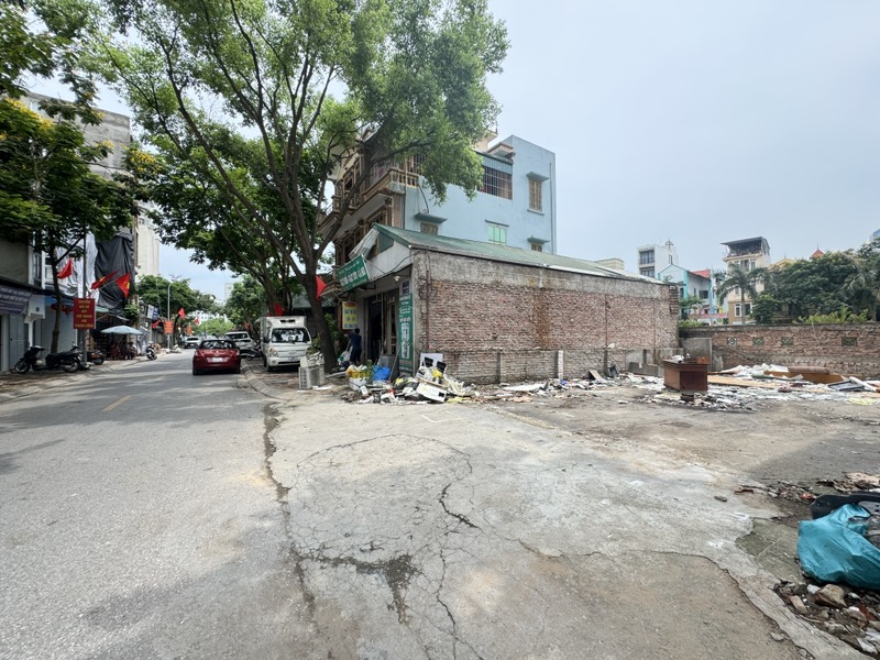 MẶT PHỐ NGUYỄN VĂN HƯỞNG 32 tỷ 100m MẶT TIỀN 8m KINH DOANH CHO THUÊ ĐỈNH,LONG BIÊN - Ảnh 1