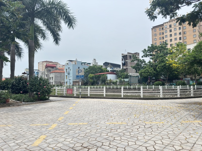 MẶT PHỐ NGUYỄN VĂN HƯỞNG 32 tỷ 100m MẶT TIỀN 8m KINH DOANH CHO THUÊ ĐỈNH,LONG BIÊN - Ảnh 3