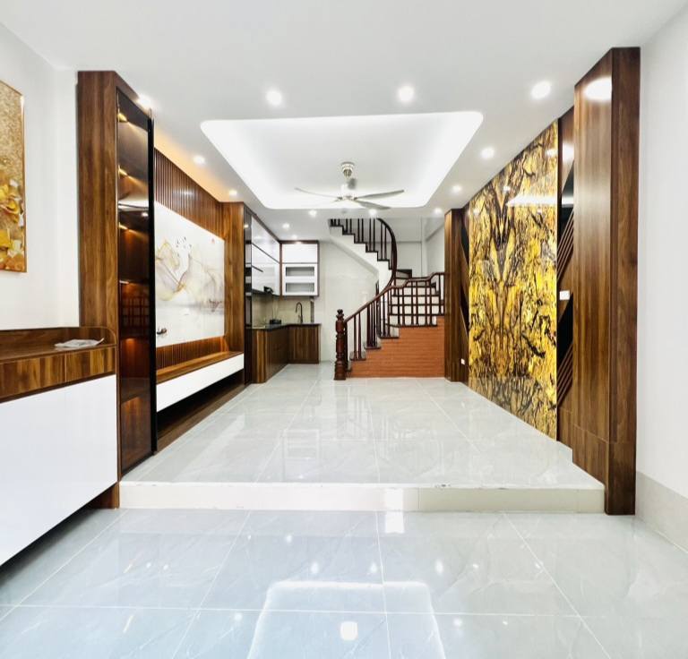 Nhà 5 tầng 75m2 phố Láng Hạ, lô góc oto gần phố - Ảnh 2