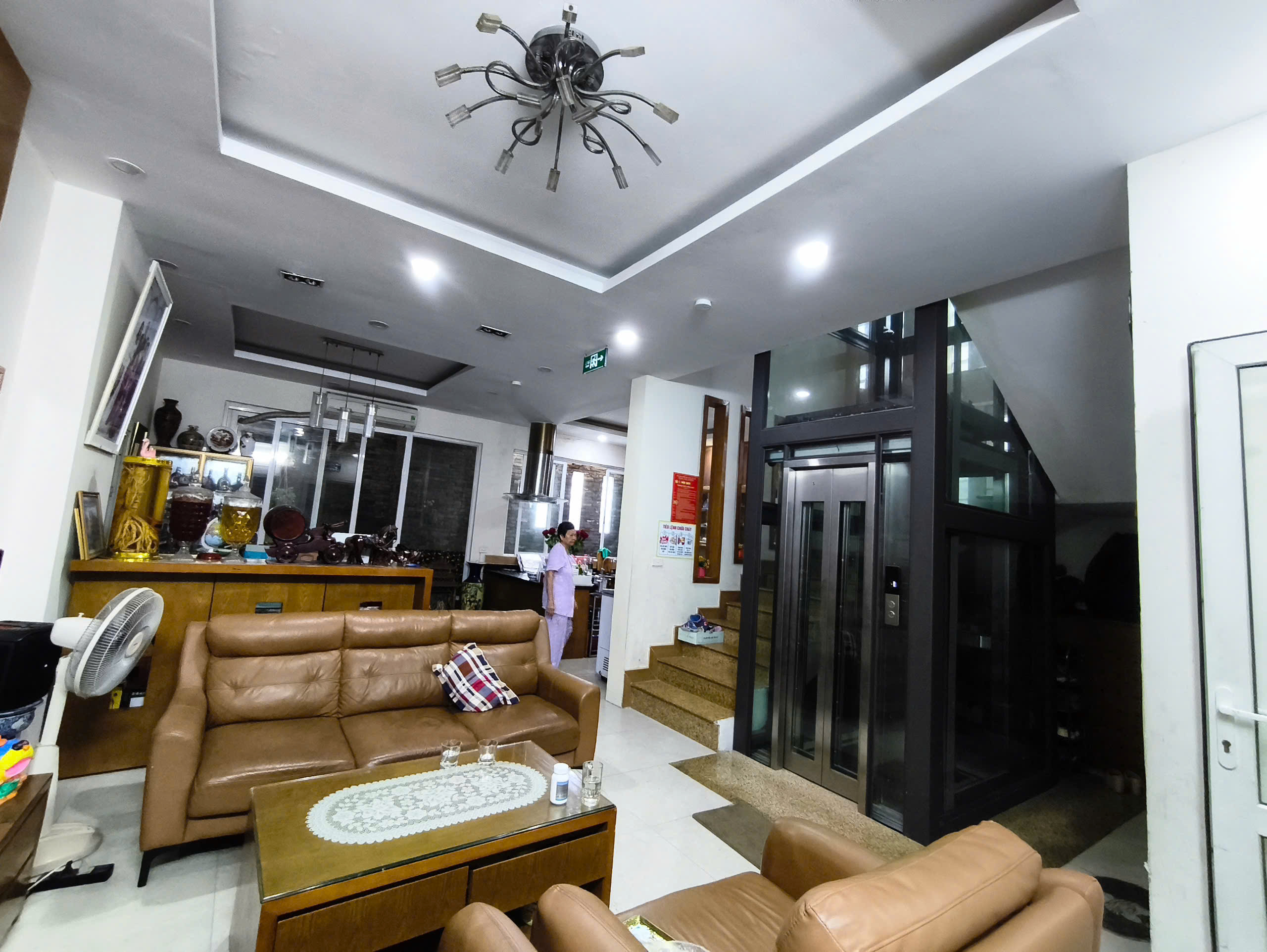 Bán nhà TT Ba Đình, 90m 5 tầng thang máy, ở sướng, gần phố, chỉ 17.7 tỷ - Ảnh chính