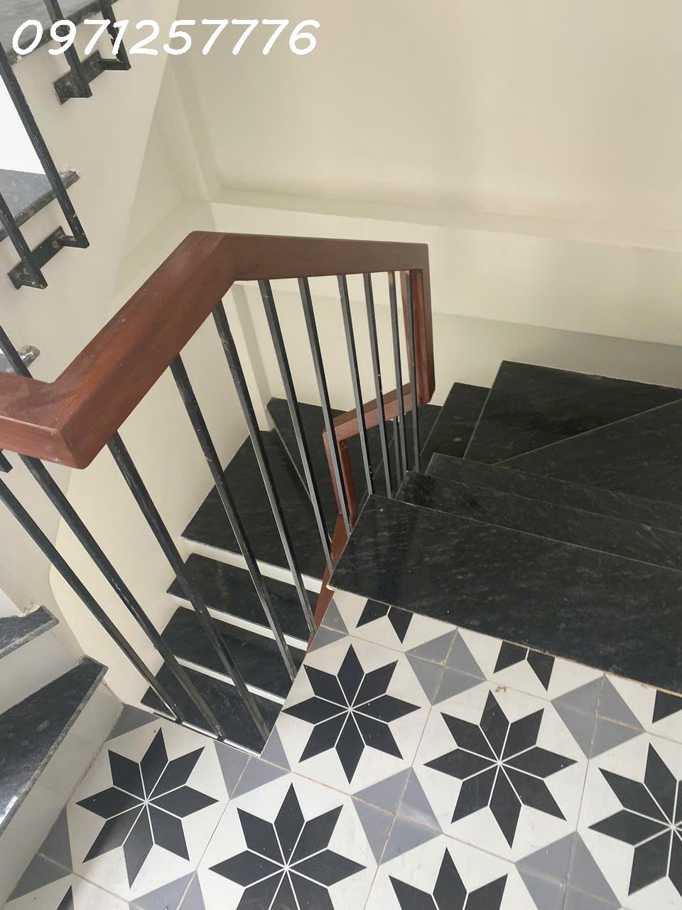 Bán gấp-Nhà đẹp Thanh Xuân- 60m² -5.5 tầng - Thang máy - Sổ đỏ trao tay<br>Gia chủ cần bán gấp chuyển - Ảnh 3