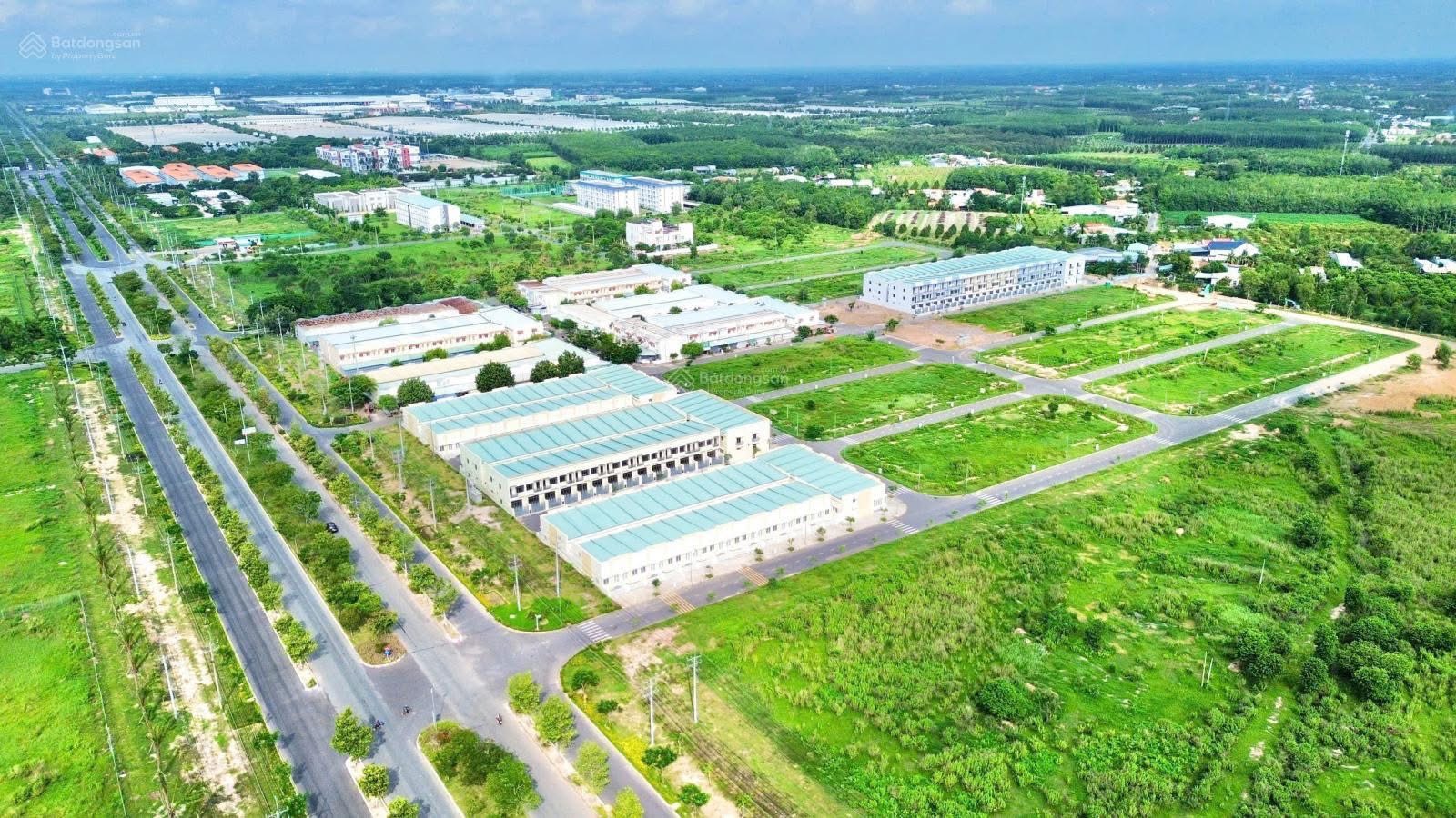 BÁN NHÀ PHỐ PHƯỚC ĐÔNG TÂY NINH - VỐN 360 TRIỆU - NGÂN HÀNG GIẢI NGÂN VAY - Ảnh 2