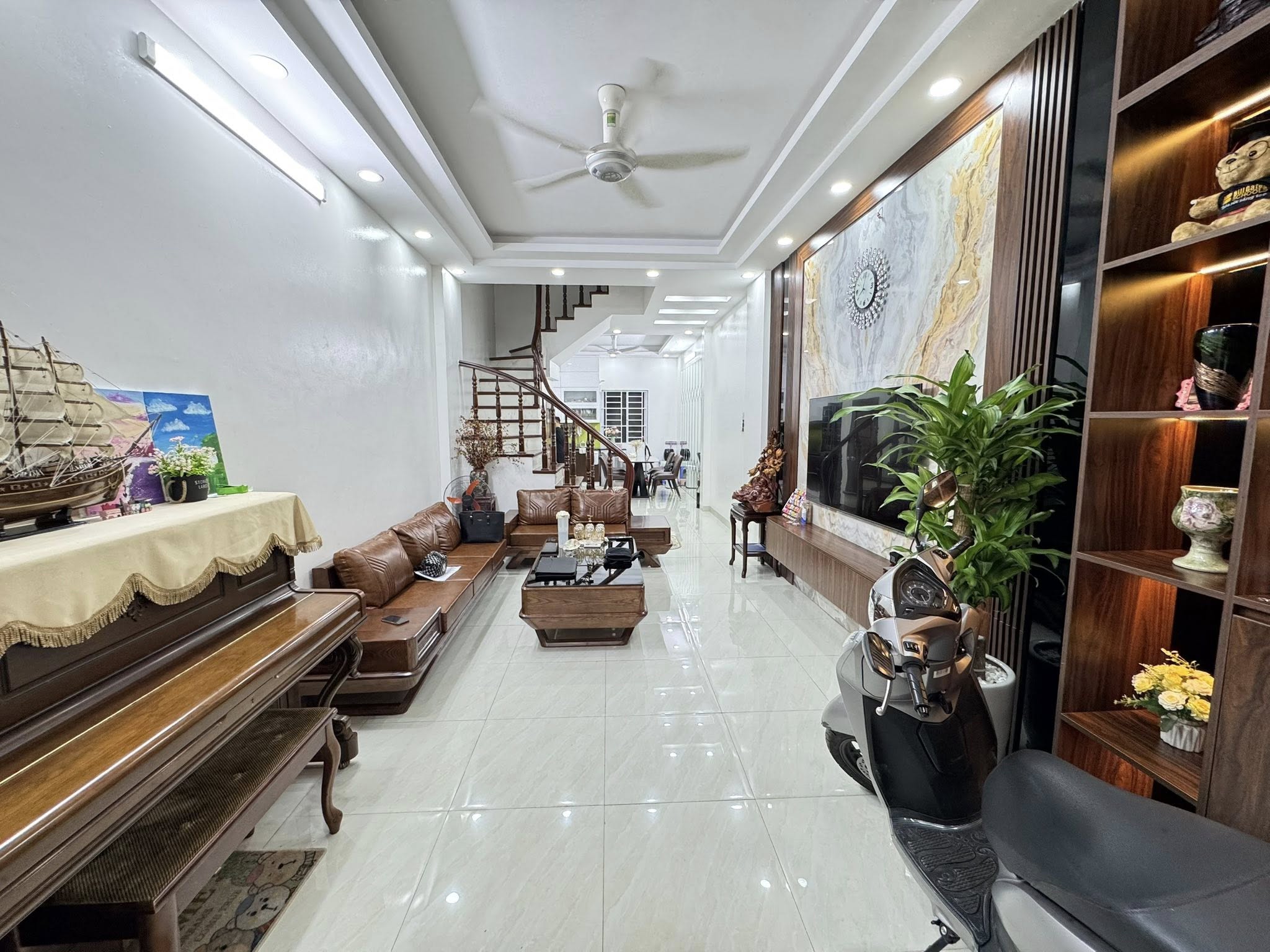 BÁN NHÀ PHÂN LÔ KIM ĐỒNG – 2 THOÁNG – NGÕ NÔNG – 51M2 - 3.8M MT - 14.2 TỶ - Ảnh 1