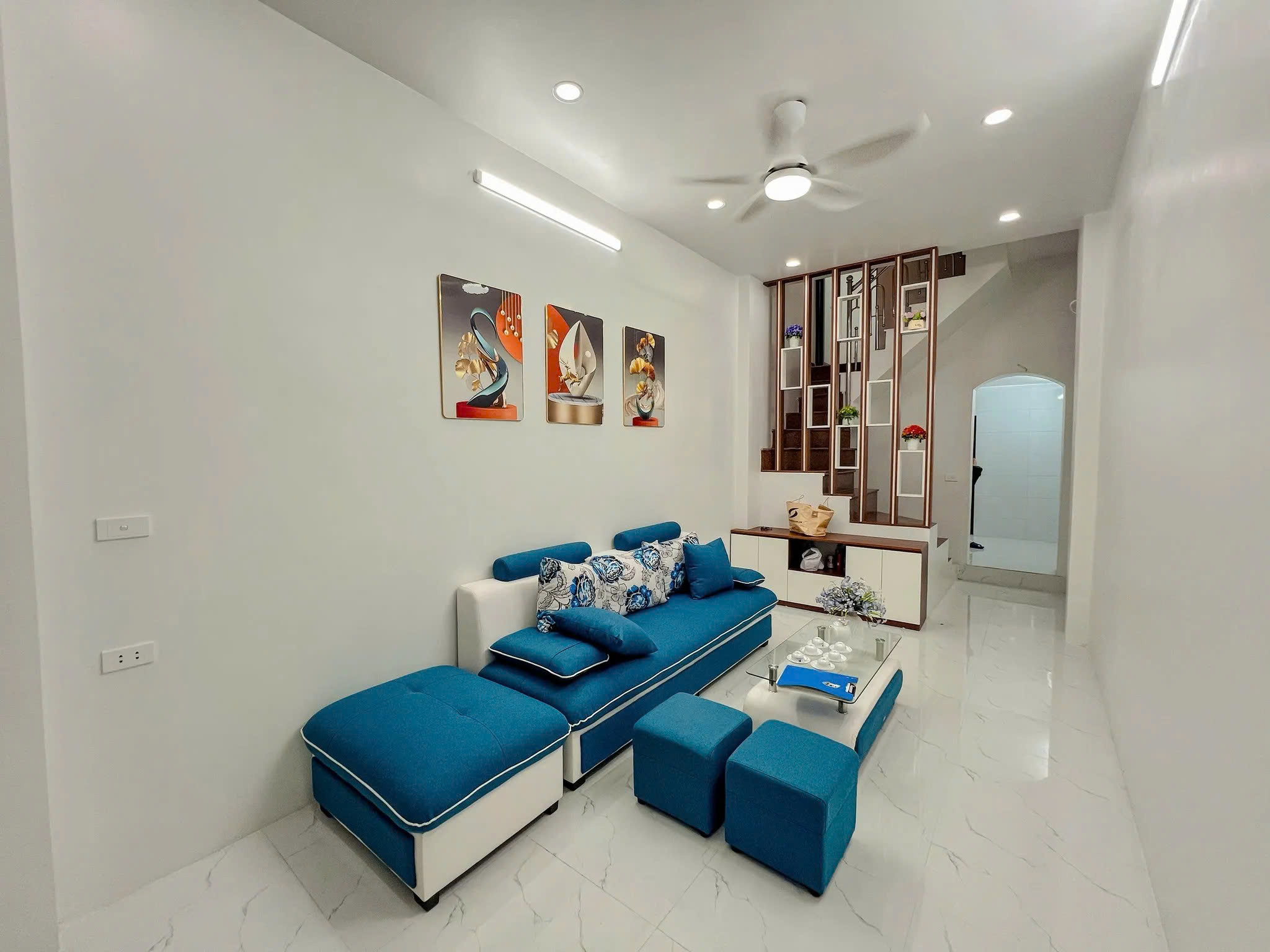 Cần bán nhà Văn Chương, 40m2, 5 tầng mới cứng, trung tâm Đống Đa, Chỉ 6.6 tỷ ở ngay - Ảnh chính