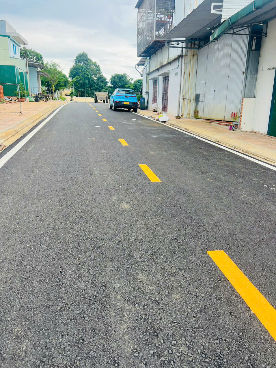 CHÍNH CHỦ BÁN GẤP 3 CĂN NHÀ LIỀN NHAU ĐS 2 PHAN HUY CHÚ, PHƯỜNG B LAO, TP BẢO LỘC. LH:0888889603 - Ảnh 1