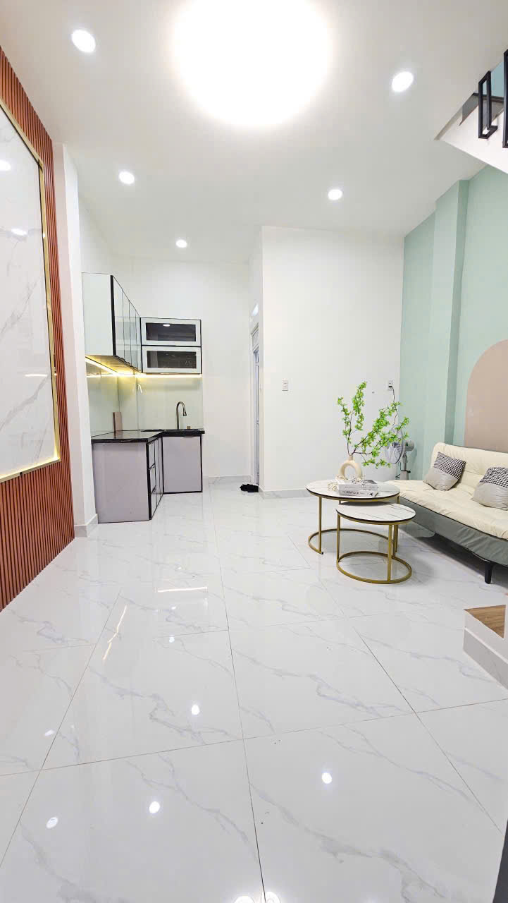Nhà 2 tầng mới, nở hậu sát hẻm ôtô P10.Q8. Giá 2,78 tỷ bớt lộc - Ảnh 1