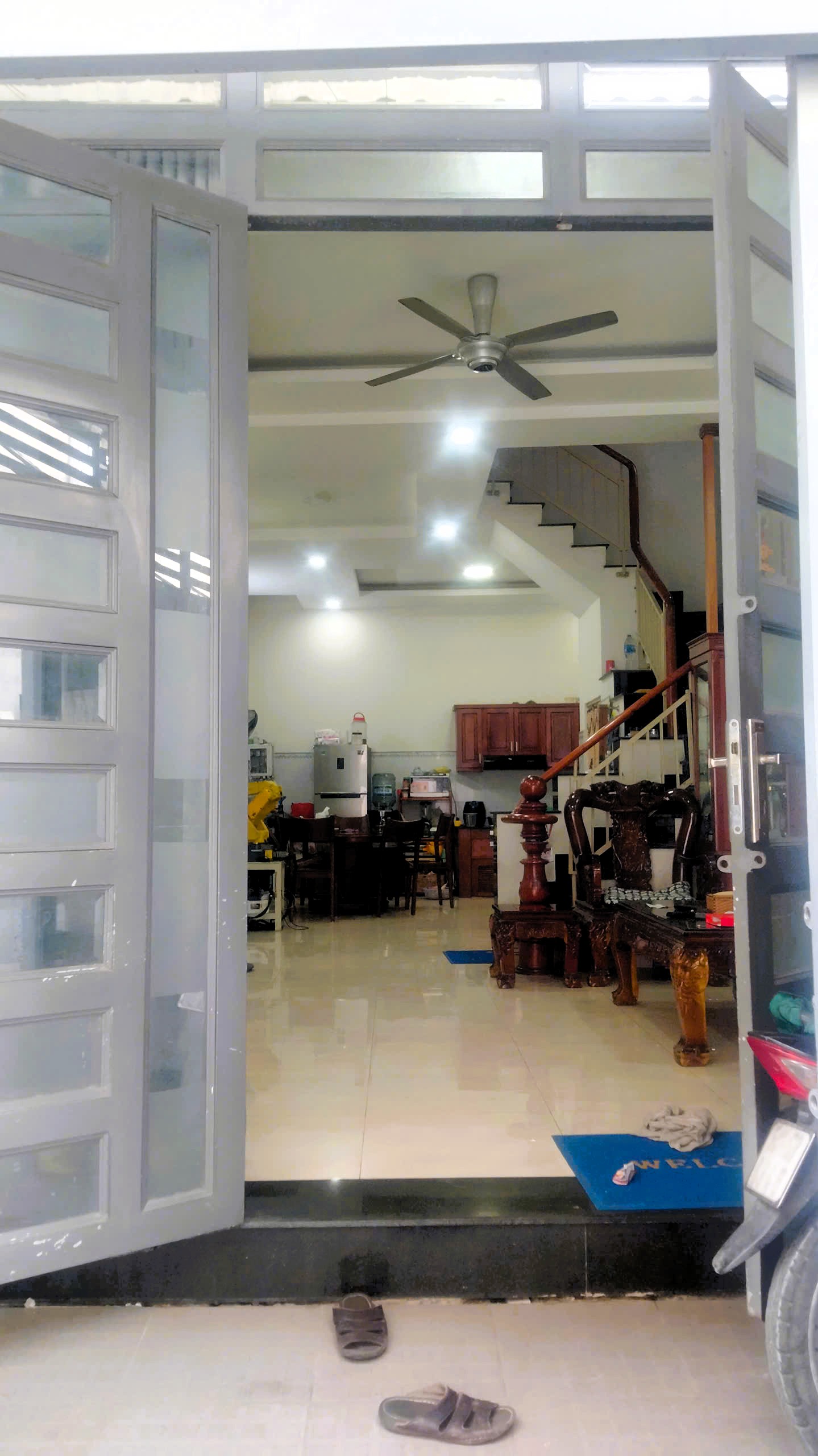 Bán nhà 3 phòng ngủ đường 52 Hiệp Bình Chánh, gần chợ, Phạm Văn Đồng - Ảnh 1